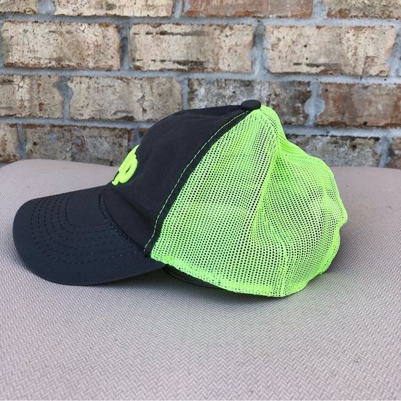 Jeep Cotton Nylon Mesh Gray Green Embroidered Adjustable Trucker Snapback Hat - Picture 4 of 9